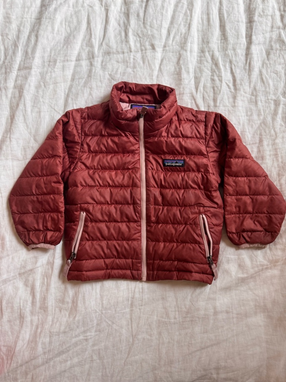 Patagonia baby down sweater Lightweight Puffer Jacket- dusty pink